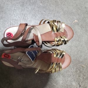 New wedge heels size 10.